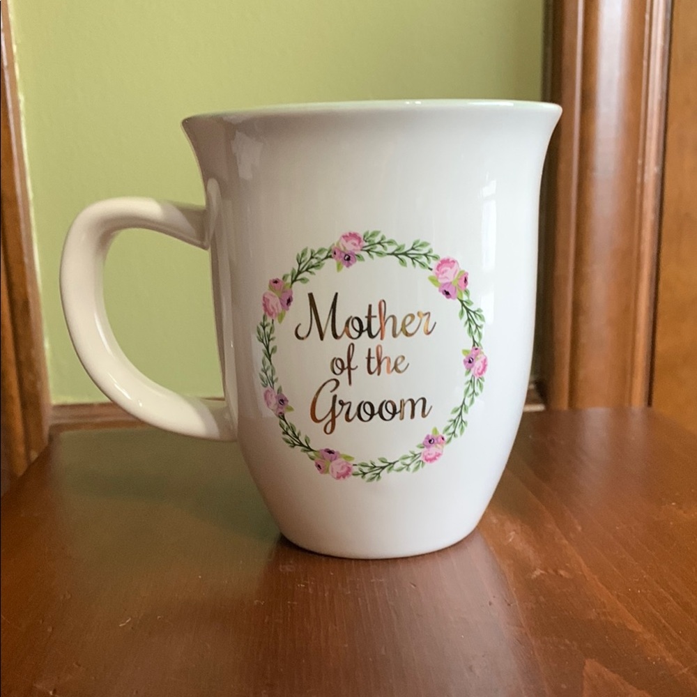 10 STRAWBERRY STREET- Floral Mother of the Groom Mug